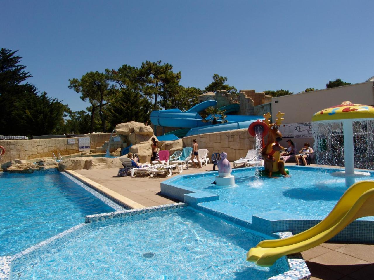 Camping Le Clos Des Pins Otel Saint-Hilaire-de-Riez Dış mekan fotoğraf